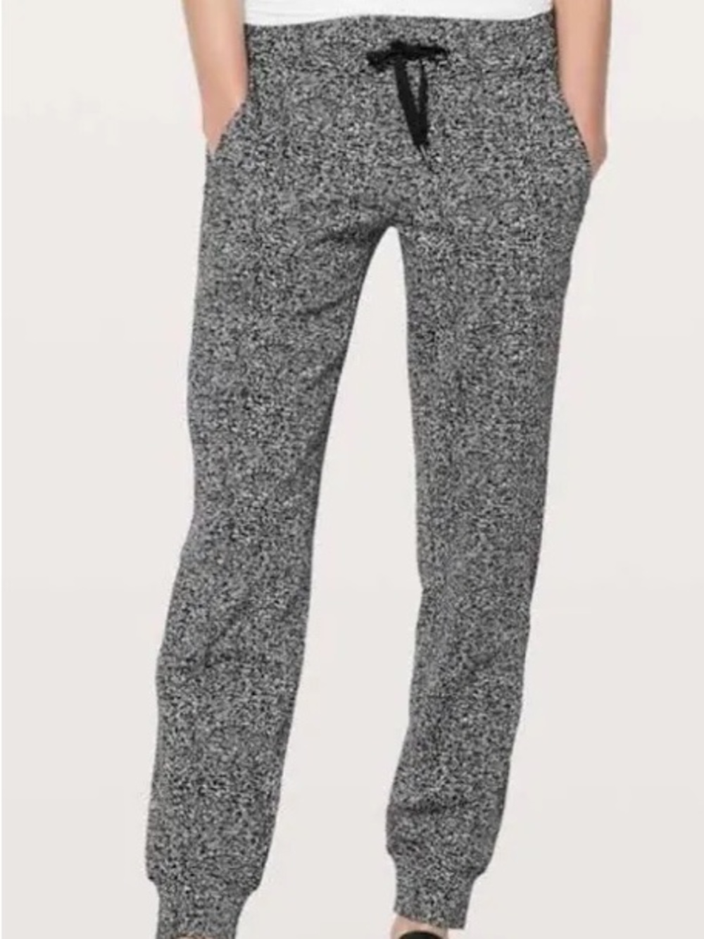 lululemon athletica Gray Heather Pull‑On Rulu Joggers Size 6